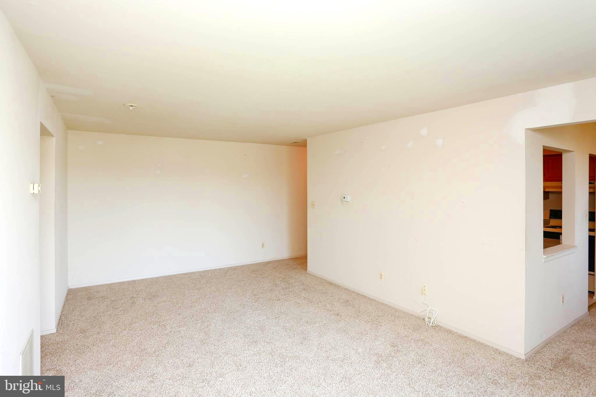 1000 Spring Gate Road, Unit 3C Catonsville, MD 21228 - Photo 9 of 17 Large Living Area