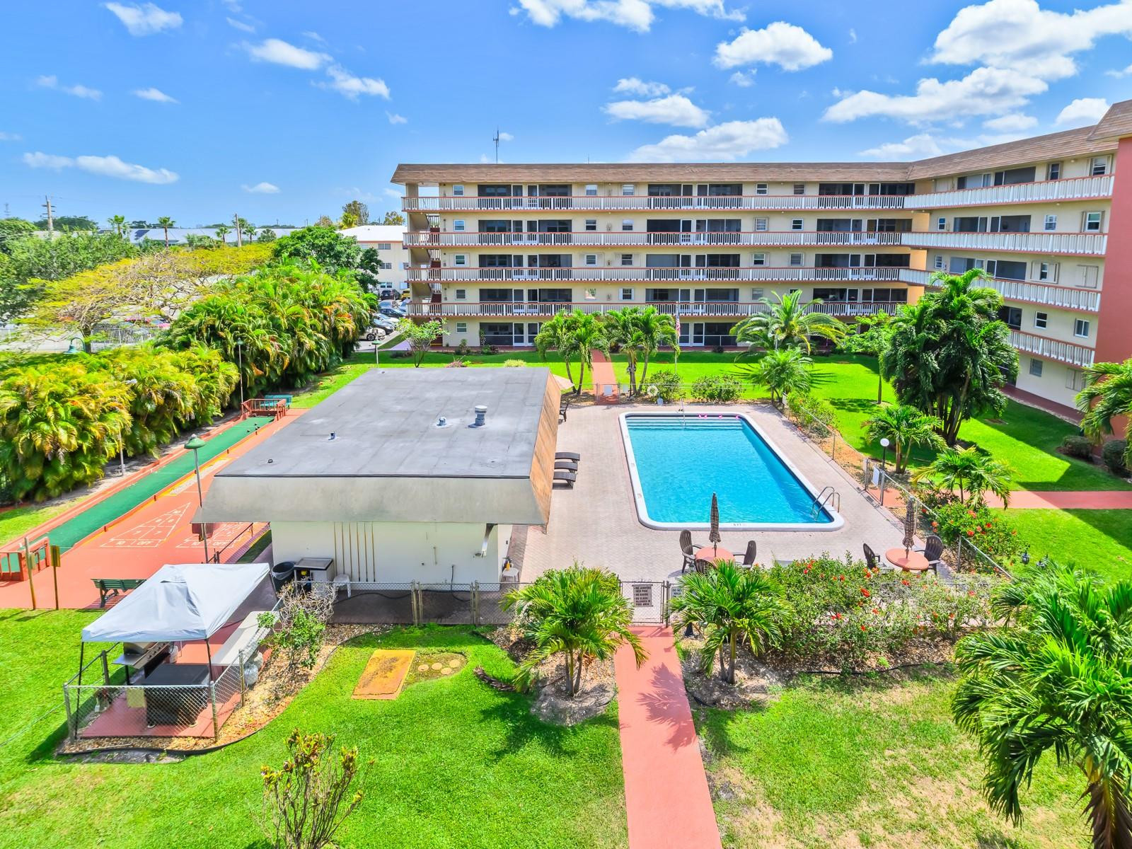 5300 Washington Street, Unit W414 Hollywood, FL 33021 - Photo 38 of 50 Photo 38