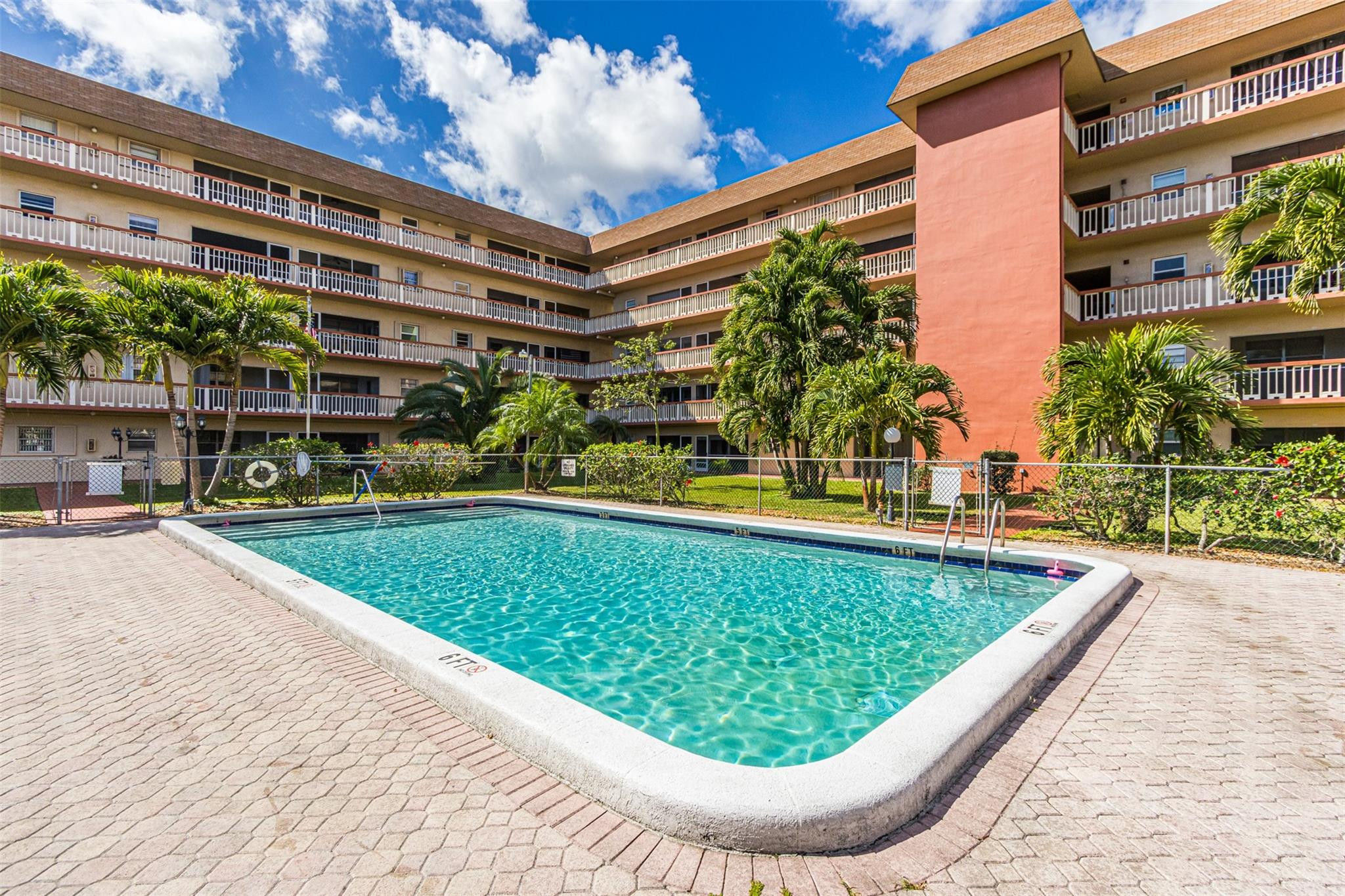 5300 Washington Street, Unit W414 Hollywood, FL 33021 - Photo 39 of 50 Photo 39