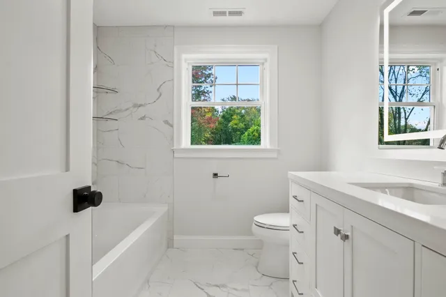 $689,900 | 84 Blacksnake Road, Unit B, Seabrook, NH 03874