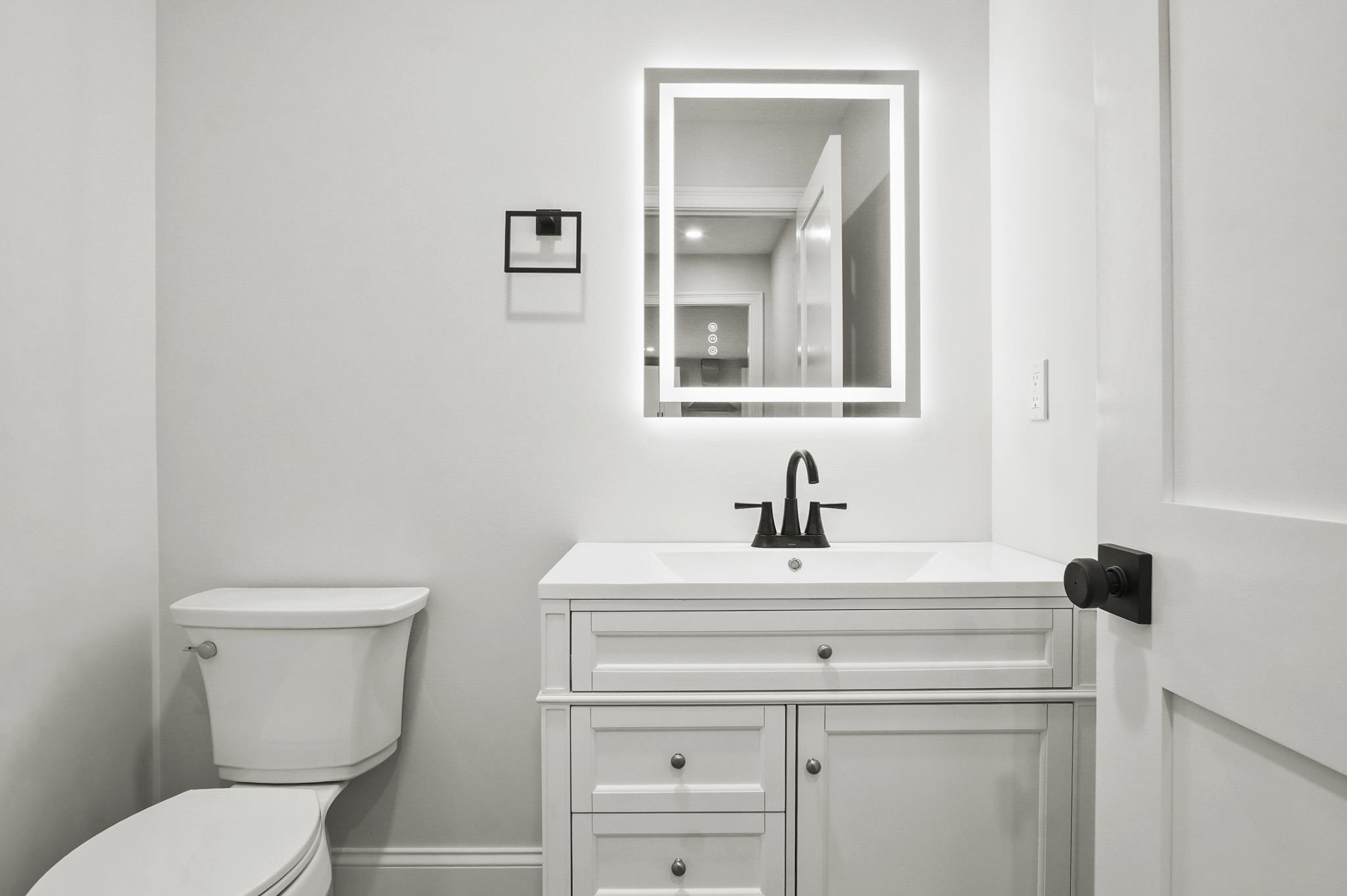 84 Blacksnake Road, Unit B Seabrook, NH 03874 - Photo 3 of 28