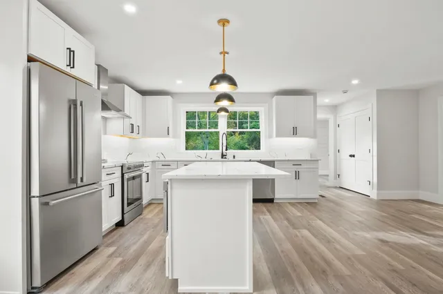 $689,900 | 84 Blacksnake Road, Unit B, Seabrook, NH 03874