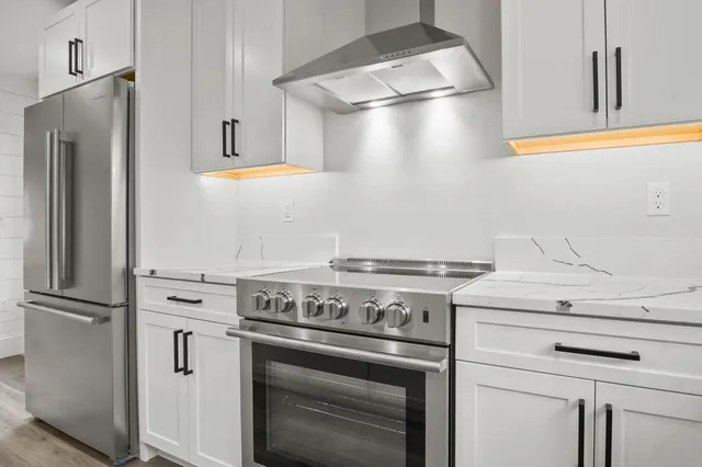 $689,900 | 84 Blacksnake Road, Unit B, Seabrook, NH 03874