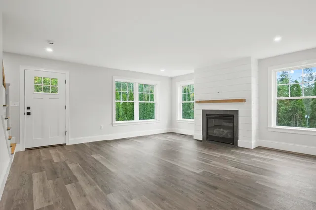 $689,900 | 84 Blacksnake Road, Unit B, Seabrook, NH 03874