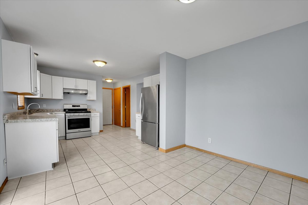 6621 Samantha Lane Rockford, IL 61107 - Photo 12 of 38