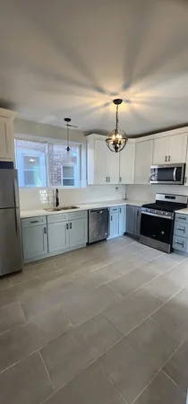 $1,400 | 7556 South Kenwood Avenue, Unit 2, Chicago, IL 60619