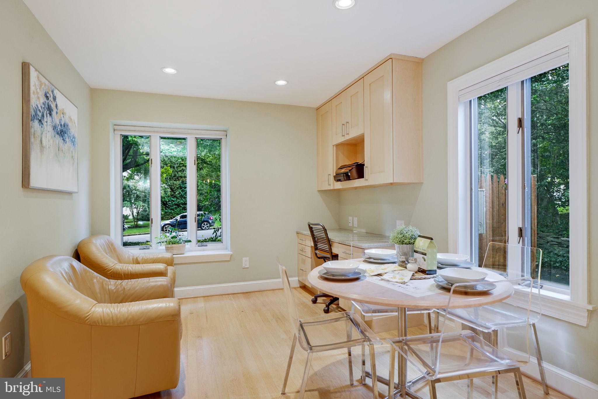 207 Buxton Road Falls Church, VA 22046 - Photo 11 of 42 Adjoining breakfast table and flex space.