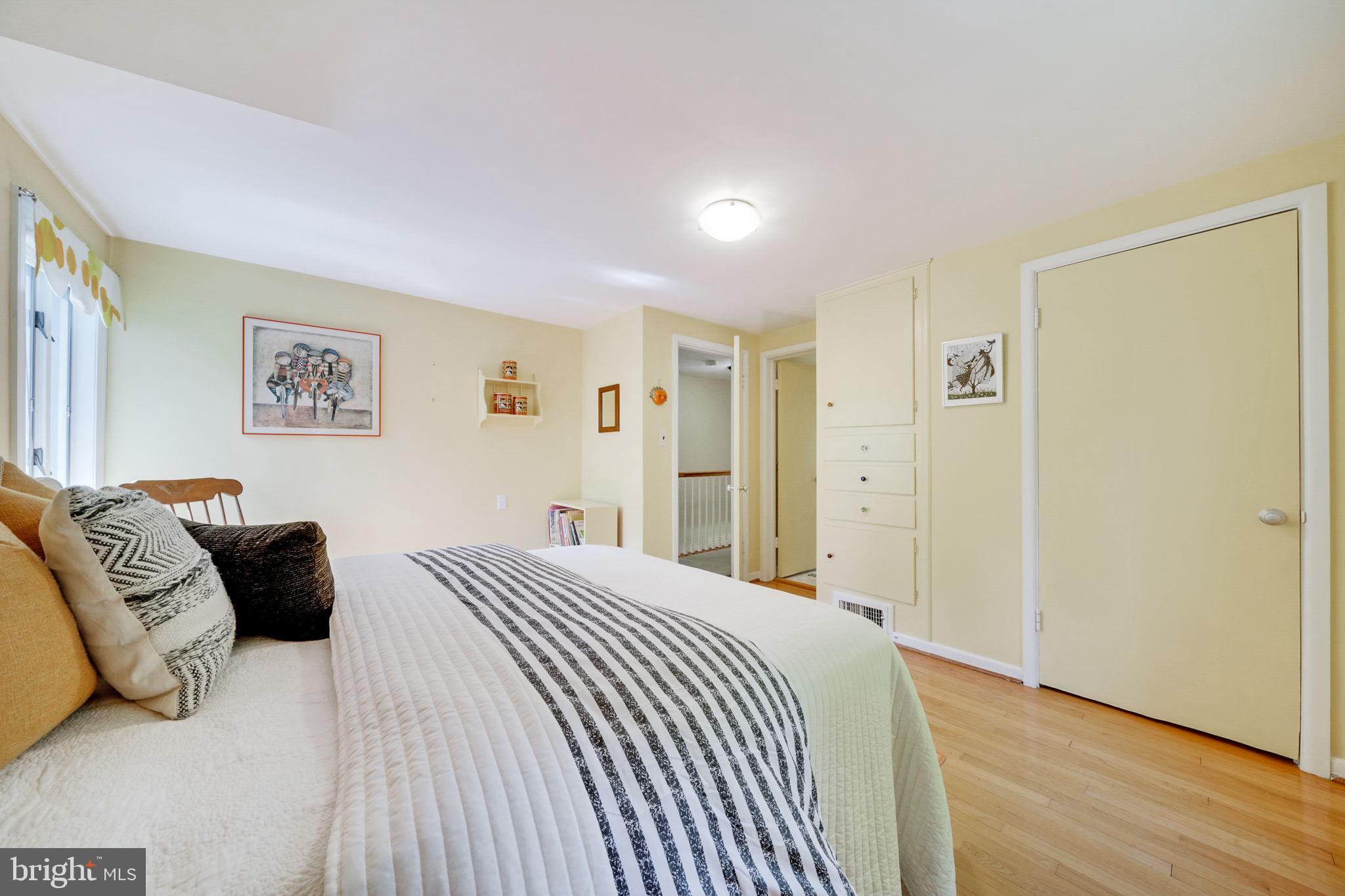 207 Buxton Road Falls Church, VA 22046 - Photo 23 of 42 Upstairs bedroom #3.