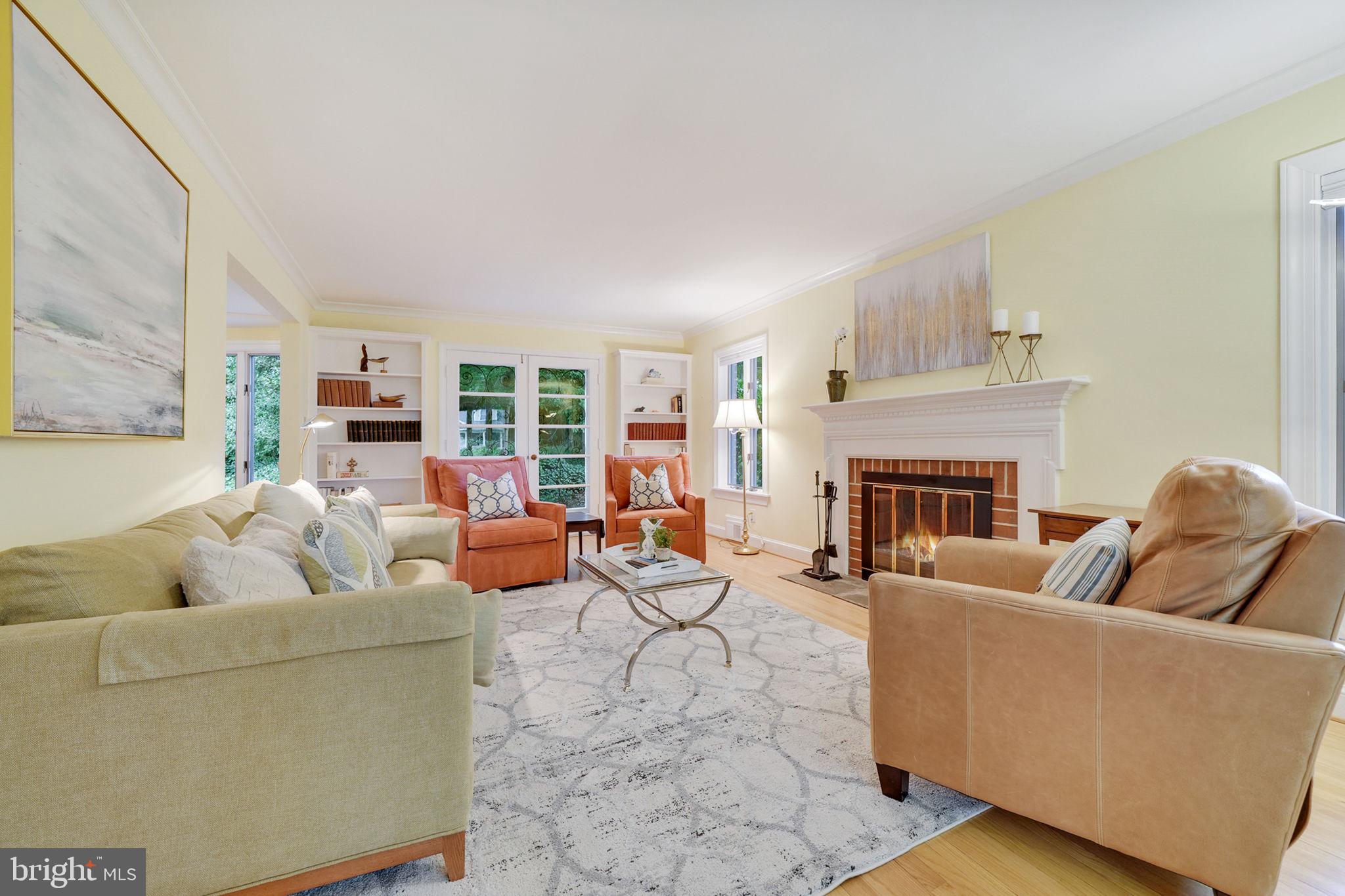 207 Buxton Road Falls Church, VA 22046 - Photo 6 of 42 Bright and welcoming living room w abundant light