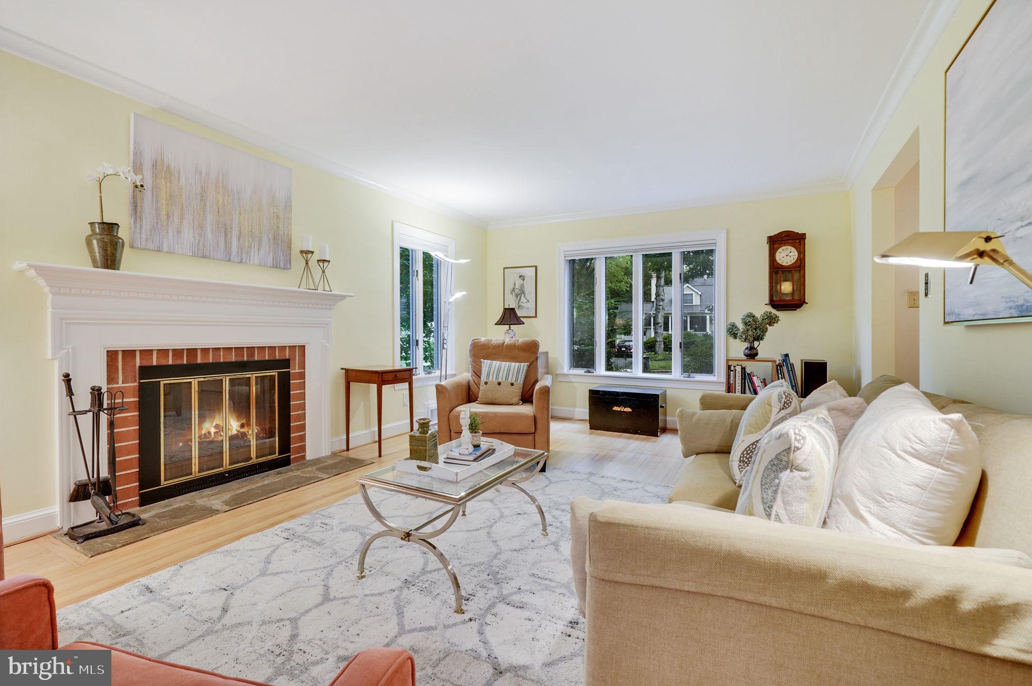 207 Buxton Road Falls Church, VA 22046 - Photo 8 of 42