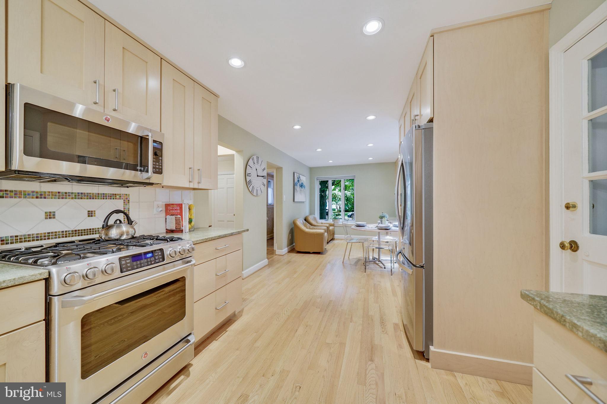 207 Buxton Road Falls Church, VA 22046 - Photo 9 of 42 High end kitchen renovation with breakfast table