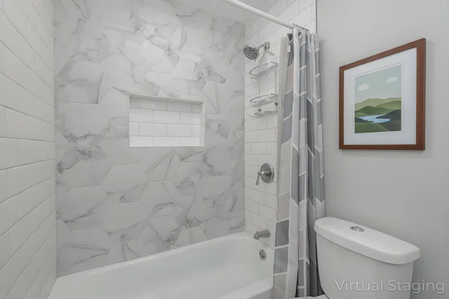 $579,900 | 2811 Comanche Court South, Waukesha, WI 53188