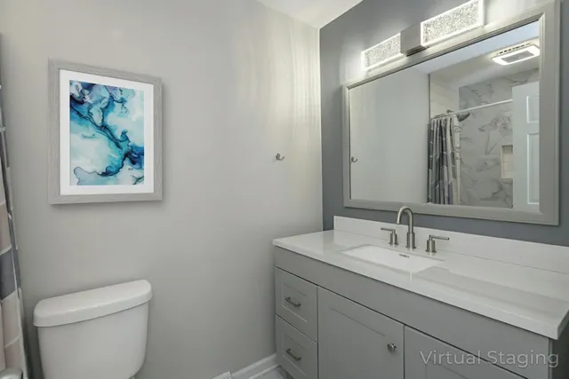 $579,900 | 2811 Comanche Court South, Waukesha, WI 53188