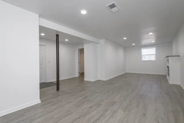 $579,900 | 2811 Comanche Court South, Waukesha, WI 53188