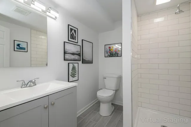 $579,900 | 2811 Comanche Court South, Waukesha, WI 53188