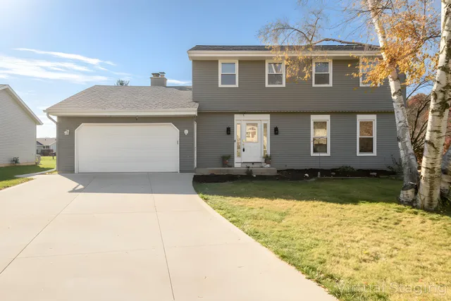 $579,900 | 2811 Comanche Court South, Waukesha, WI 53188