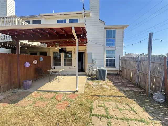 $2,000 | 3951 Fernando Drive, Euless, TX 76040