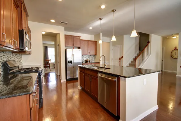 $4,300 | 2597 Larch Lane, Mount Pleasant, SC 29466