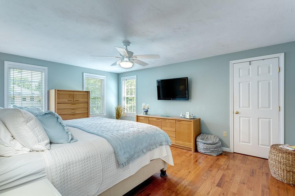 32 Padden Road Franklin, MA 02038 - Photo 4 of 42 Gallery Image 4