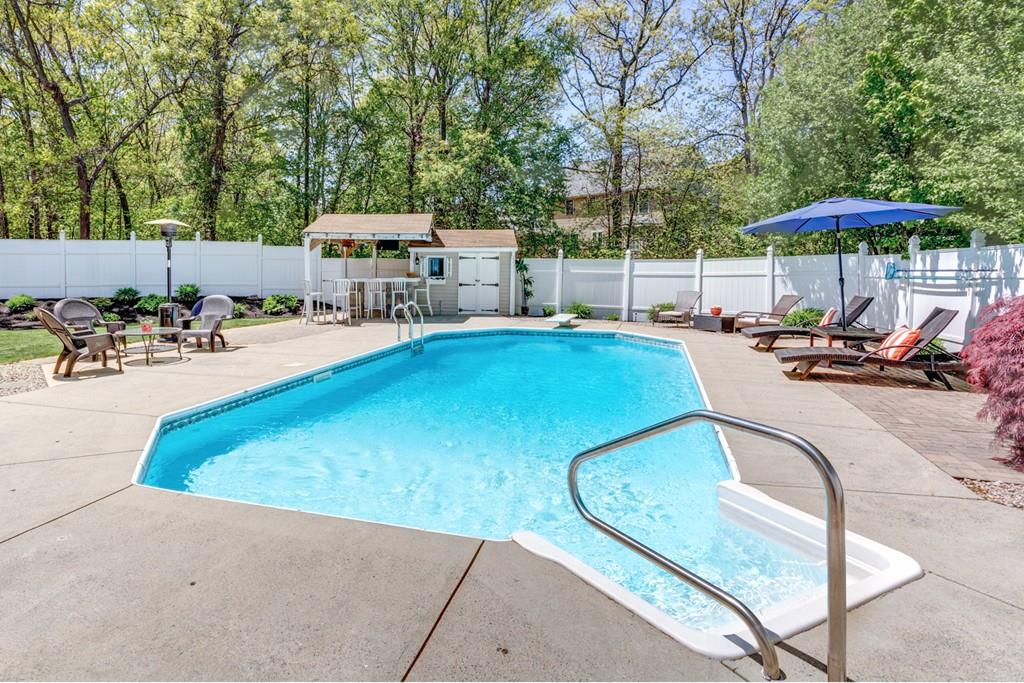 32 Padden Road Franklin, MA 02038 - Photo 6 of 42 Gallery Image 6