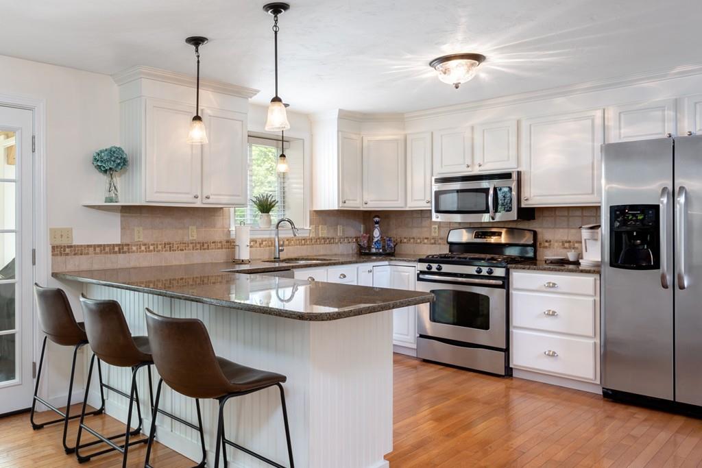 32 Padden Road Franklin, MA 02038 - Photo 7 of 42 Gallery Image 7
