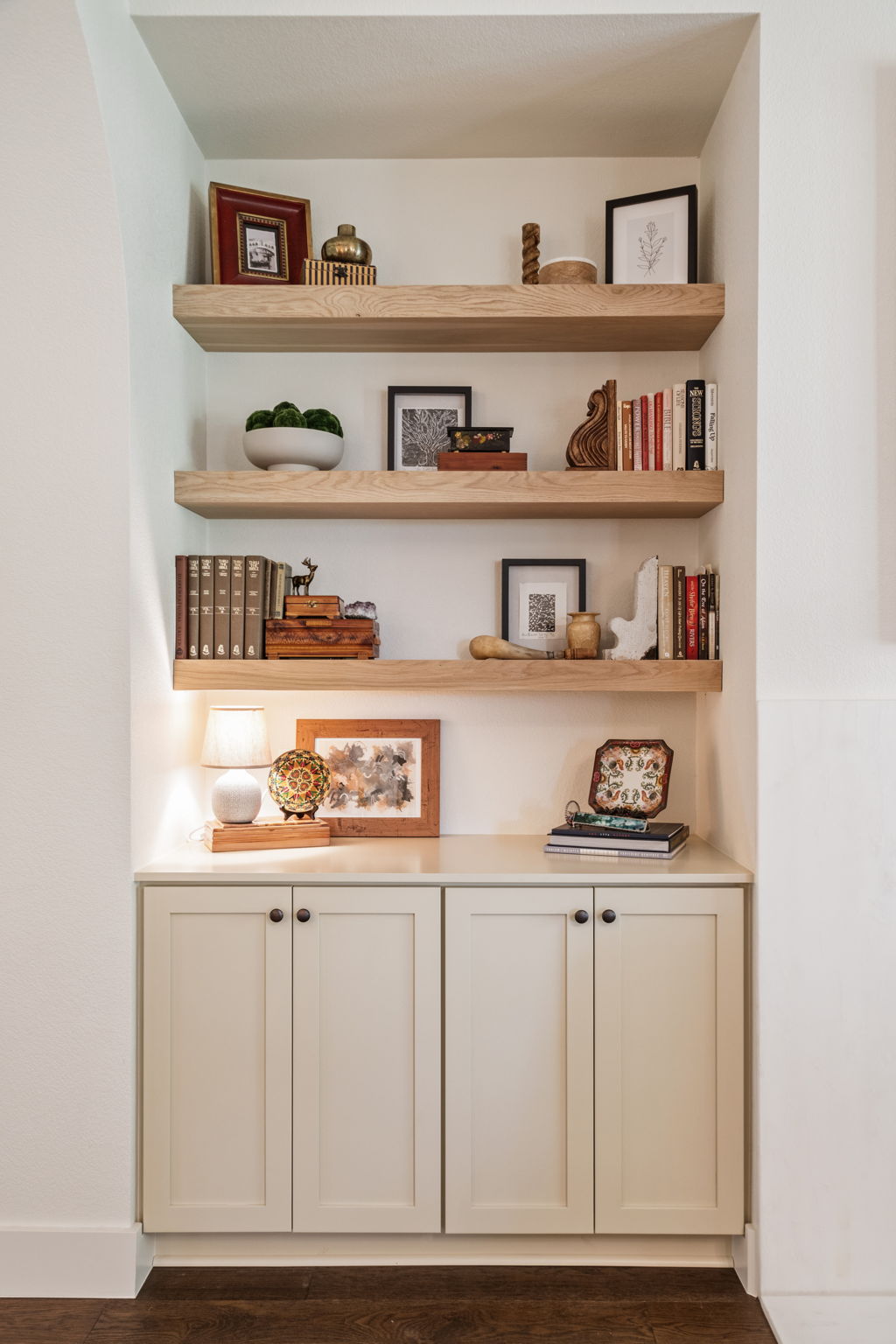 118 Cold Springs Drive Georgetown, TX 78633 - Photo 12 of 40 Built-in shelving and cabinetry offer both display and discreet storage solutions.