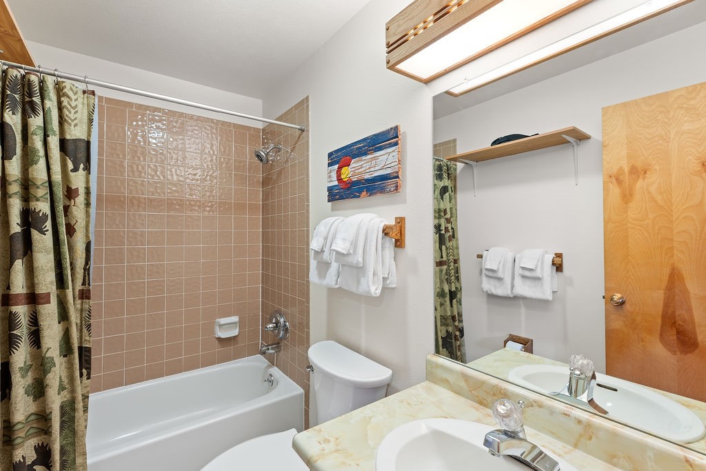 9401 Ryan Gulch Road, Unit 23 Silverthorne, CO 80498 - Photo 20 of 39