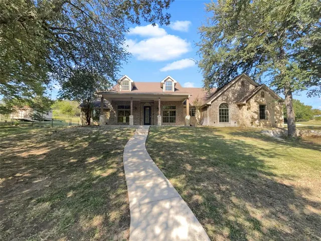 $488,000 | 100 Horizon Circle, Azle, TX 76020
