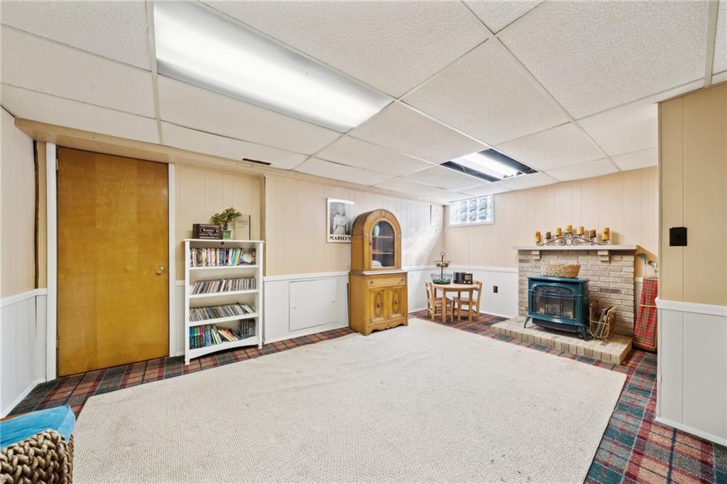 933 Braddock Road Pittsburgh, PA 15221 - Photo 26 of 35