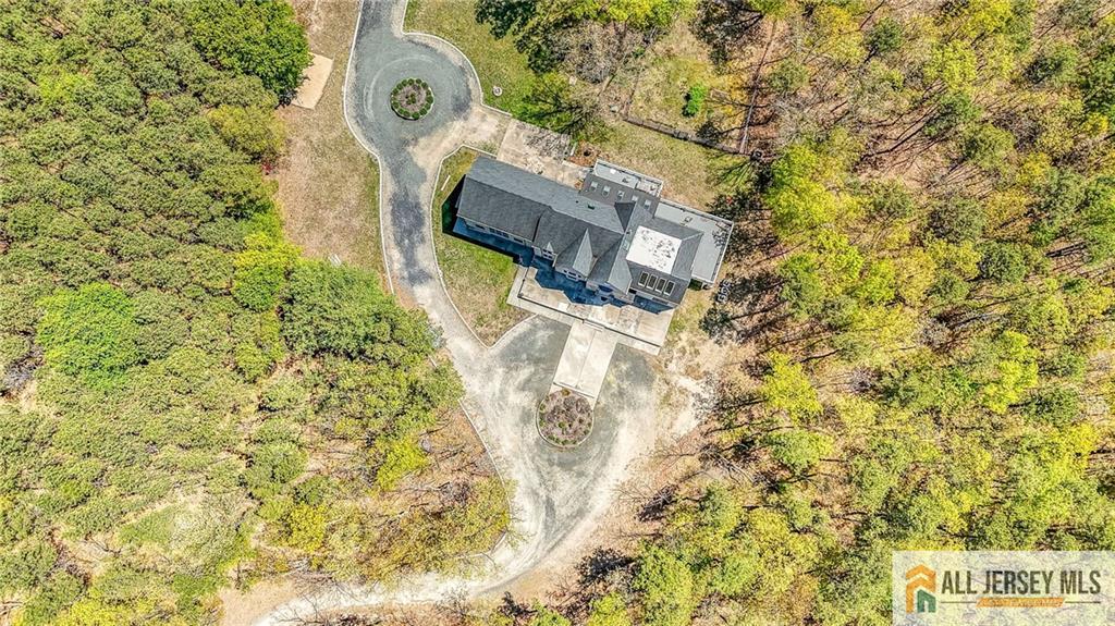 381 Monmouth Road Freehold, NJ 07728 - Photo 6 of 63