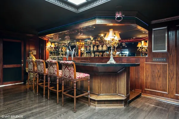 $5,300,000 | 275 Sussex Lane, Lake Forest, IL 60045