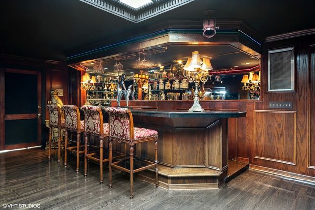 $5,300,000 | 275 Sussex Lane, Lake Forest, IL 60045