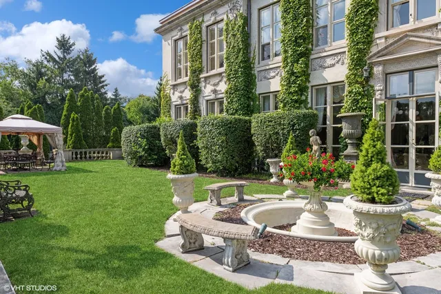 $5,300,000 | 275 Sussex Lane, Lake Forest, IL 60045