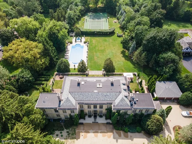 $5,300,000 | 275 Sussex Lane, Lake Forest, IL 60045
