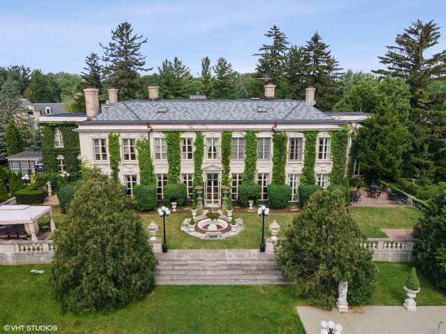 $5,300,000 | 275 Sussex Lane, Lake Forest, IL 60045