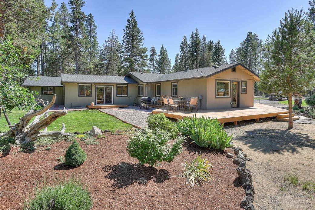 55630 Snow Goose Road Bend, OR 97707 - Photo 1 of 25 Primary Photo
