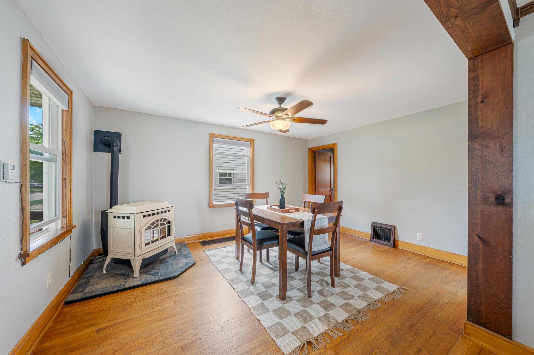1412 West Spring Street Appleton, WI 54914 - Photo 6 of 30