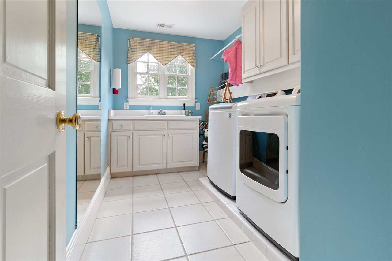 1512 Canterbury Road Raleigh, NC 27608 - Photo 26 of 30 Photo 26