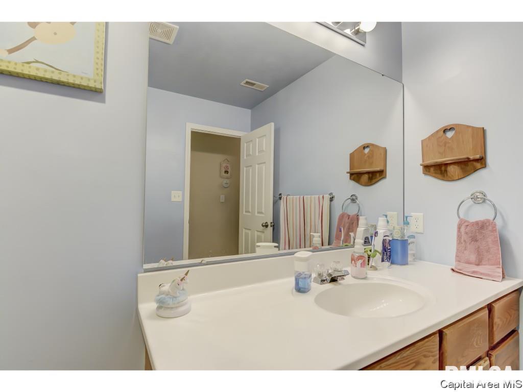 3708 Carney Boulevard Springfield, IL 62712 - Photo 31 of 34 Gallery Image 31
