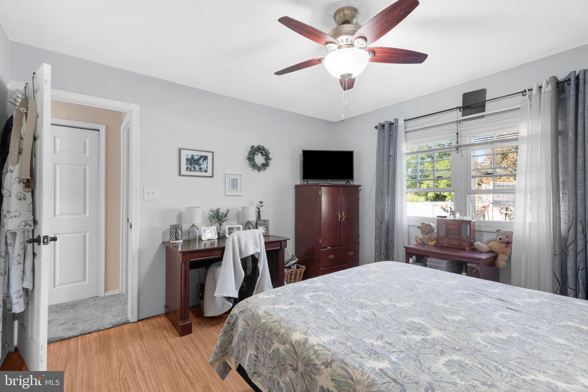 26 Gable Hill Road Levittown, PA 19057 - Photo 13 of 24 Gallery Image 13