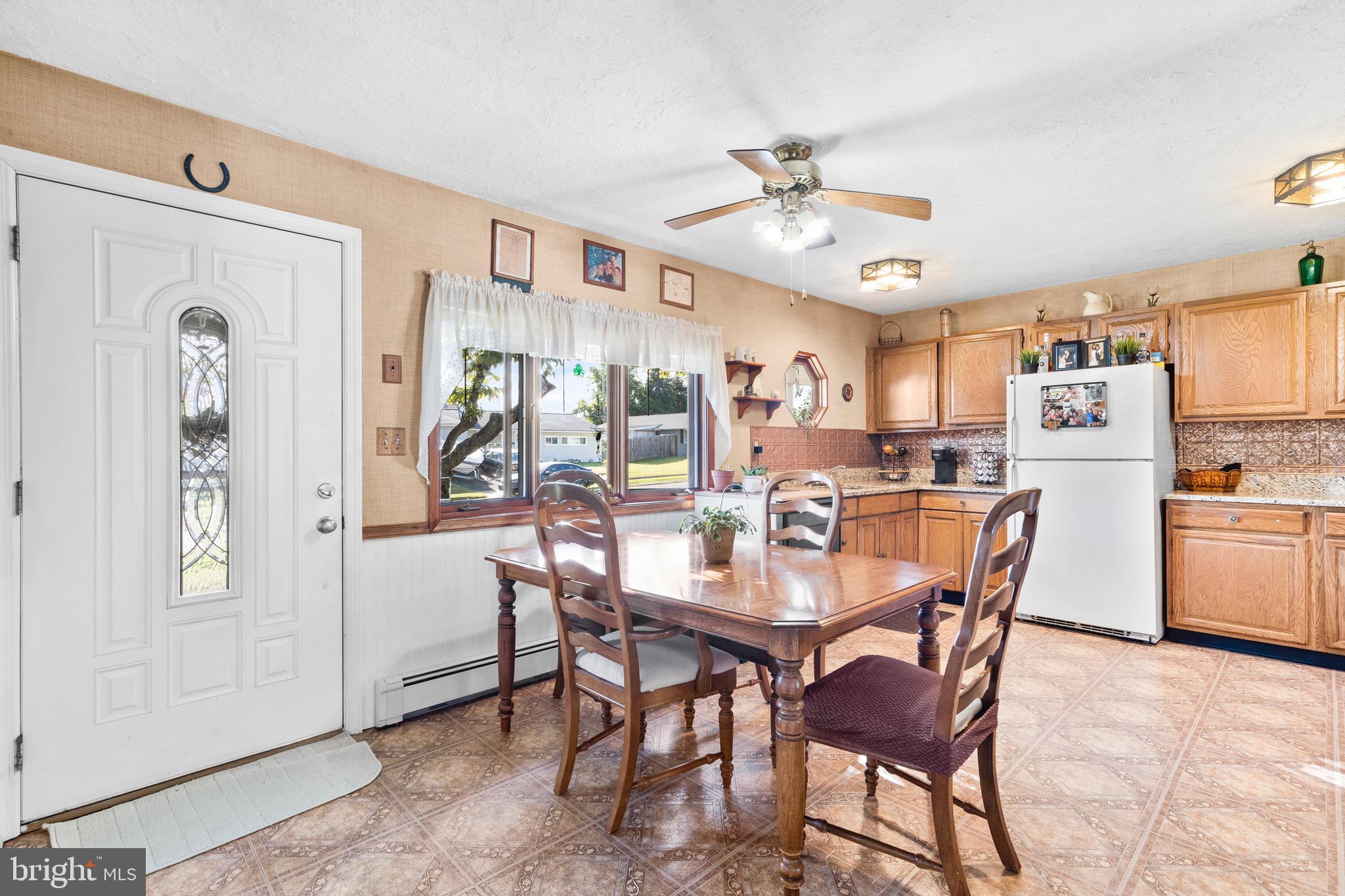 26 Gable Hill Road Levittown, PA 19057 - Photo 4 of 24 Gallery Image 4