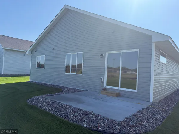 $379,900 | 3138 Zuni Way Northwest, Anoka, MN 55303