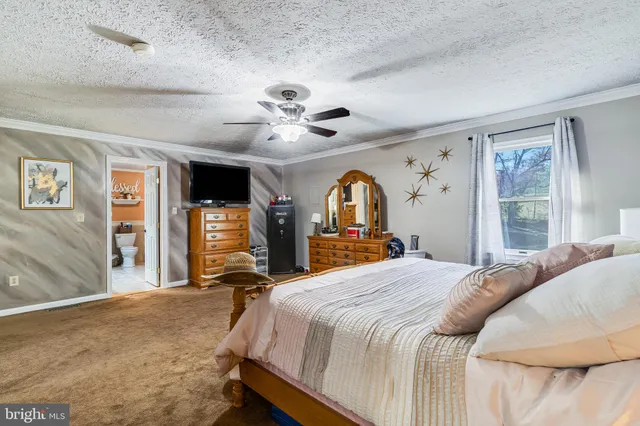 $790,000 | 16970 Teagues Point Road, Hughesville, MD 20637