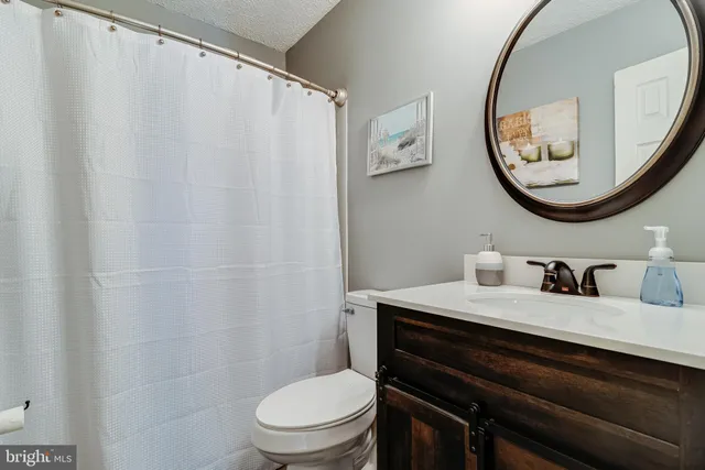 $790,000 | 16970 Teagues Point Road, Hughesville, MD 20637