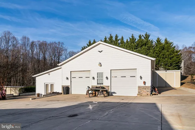 $790,000 | 16970 Teagues Point Road, Hughesville, MD 20637