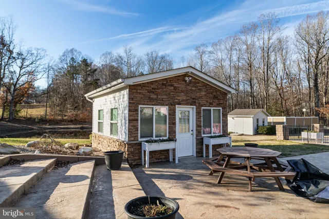 $790,000 | 16970 Teagues Point Road, Hughesville, MD 20637