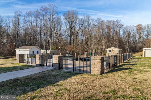 $790,000 | 16970 Teagues Point Road, Hughesville, MD 20637