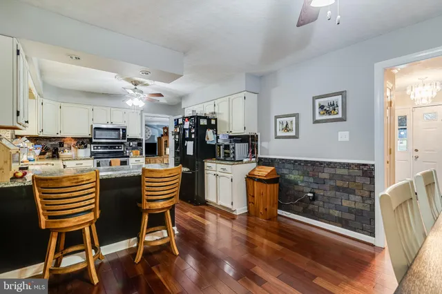 $790,000 | 16970 Teagues Point Road, Hughesville, MD 20637