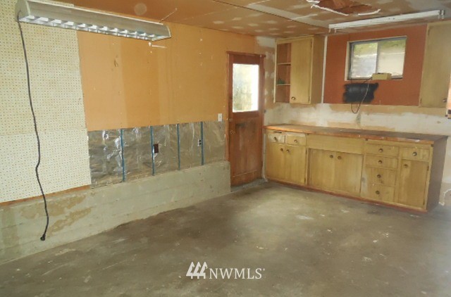 20135 Southeast 145th Street Renton, WA 98059 - Photo 2 of 16