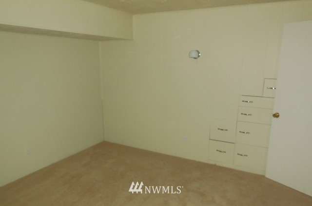 20135 Southeast 145th Street Renton, WA 98059 - Photo 10 of 16